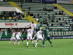 Chapecoense é atropela pelo Athletico em plena Arena Condá