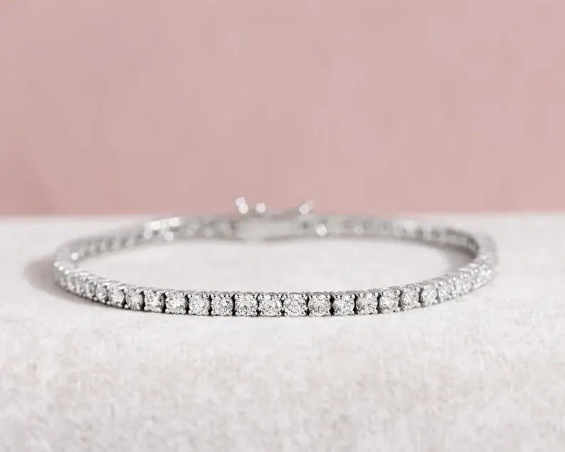 Thumbnail: Round Lab Grown Diamond Petite Tennis Bracelet