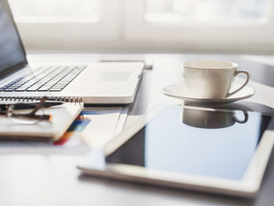 FAMILIENLEBEN UND WEITERBILDUNG. GEHT DAS?