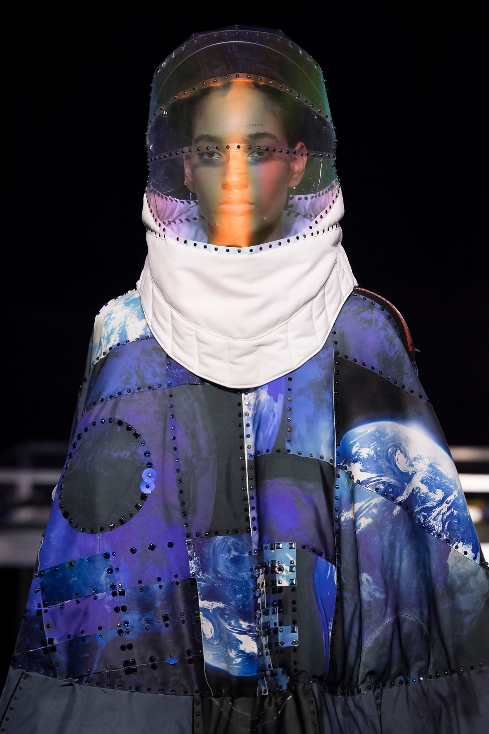 Lilafarbenes Kleidungsstück aus der Harmonize Collection von Yuima Nakazato
