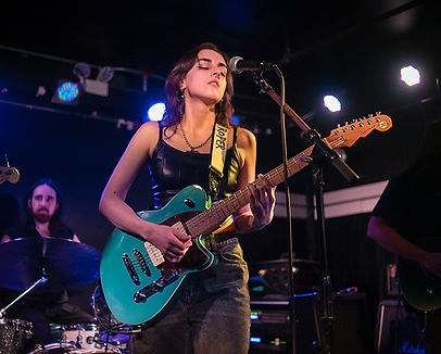 Present an artist showcase
