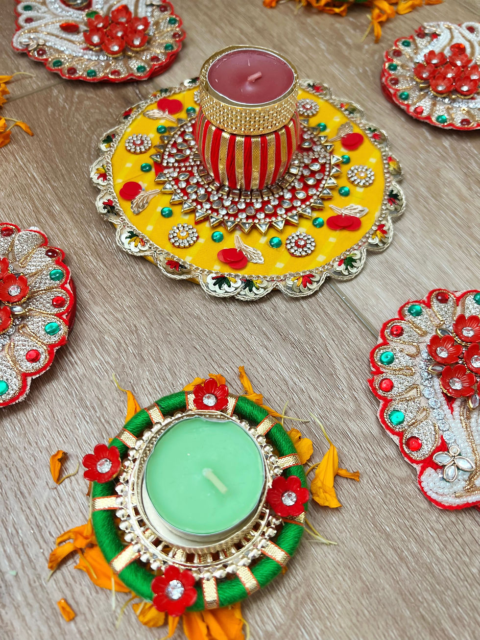 Thumbnail: Red Yellow Buti Leaf Rangoli Set