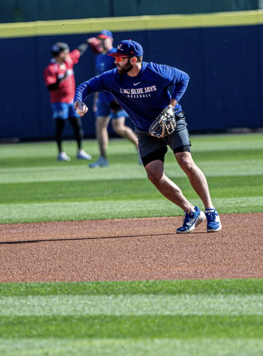 Bisons second baseman Michael stefanic making a play in warmups on Friday, September 19th, 2025. ( @BuffaloBisons on X)