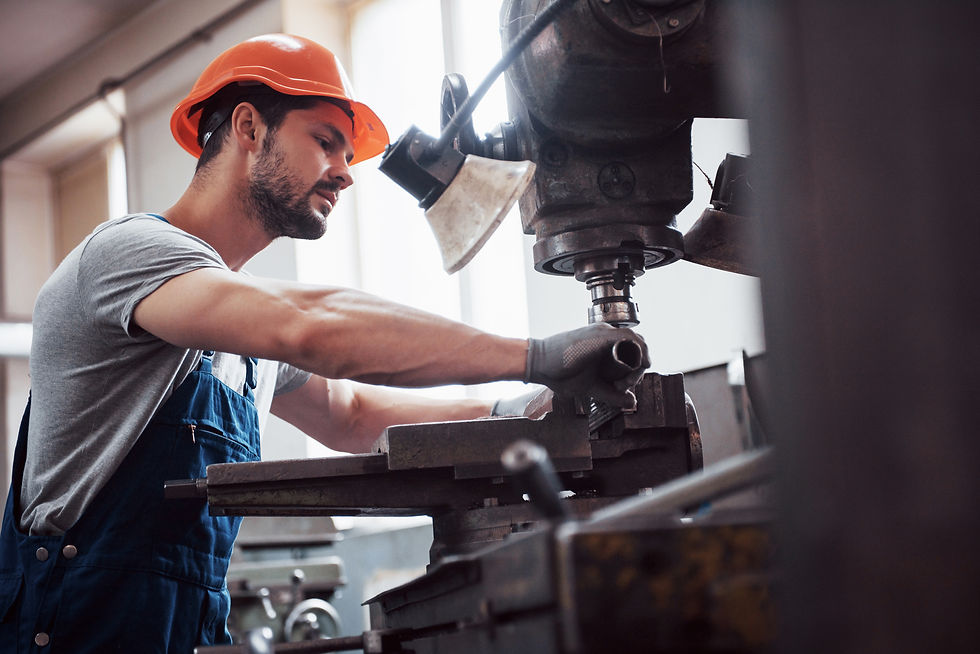 experienced-operator-hard-hat.jpg