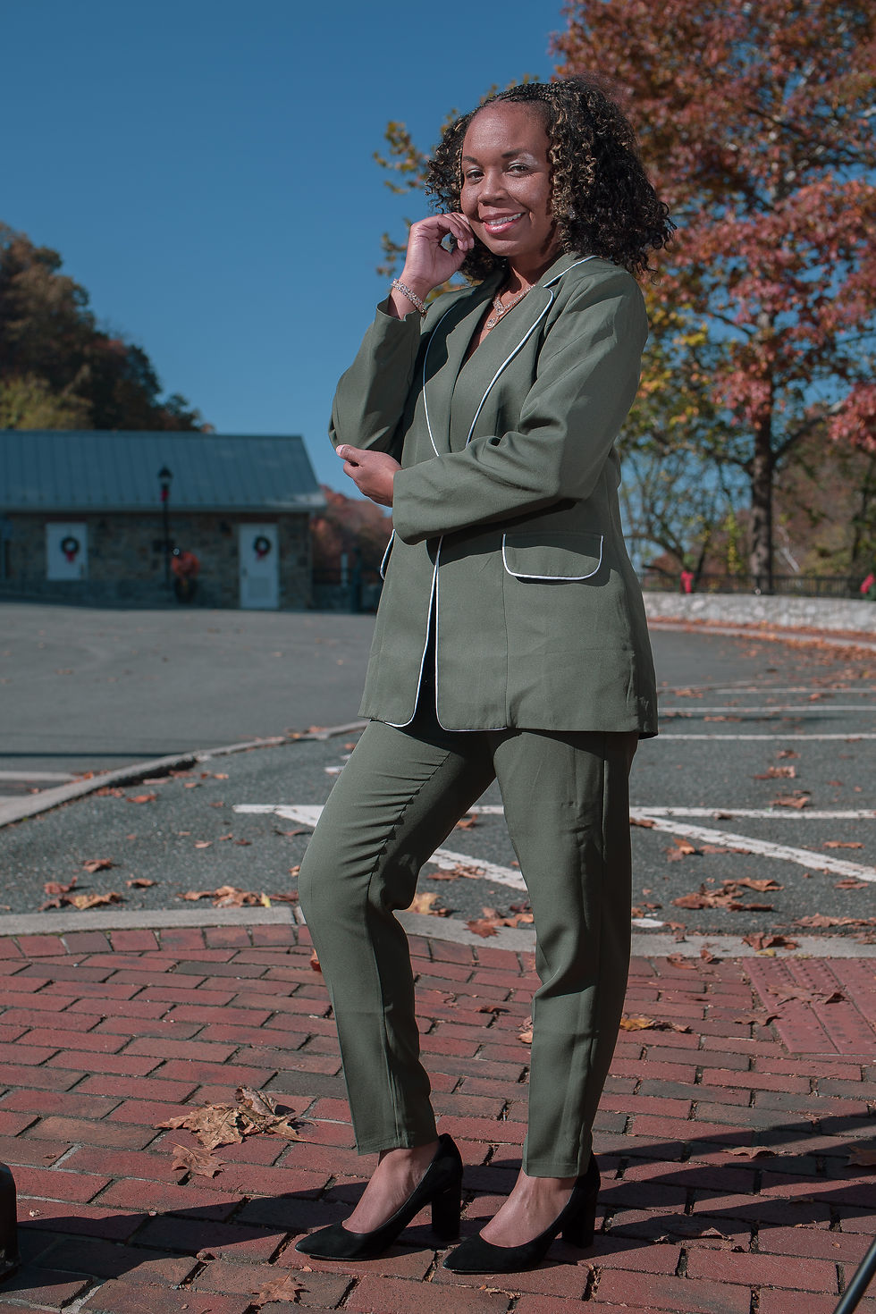 Thumbnail: Michelle Elegant Suit