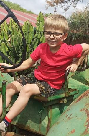 Potch kom ons help: Gemeenskap Staan Saam vir Sesjarige Daniël Heystek ná Traumatiese Honde-aanval