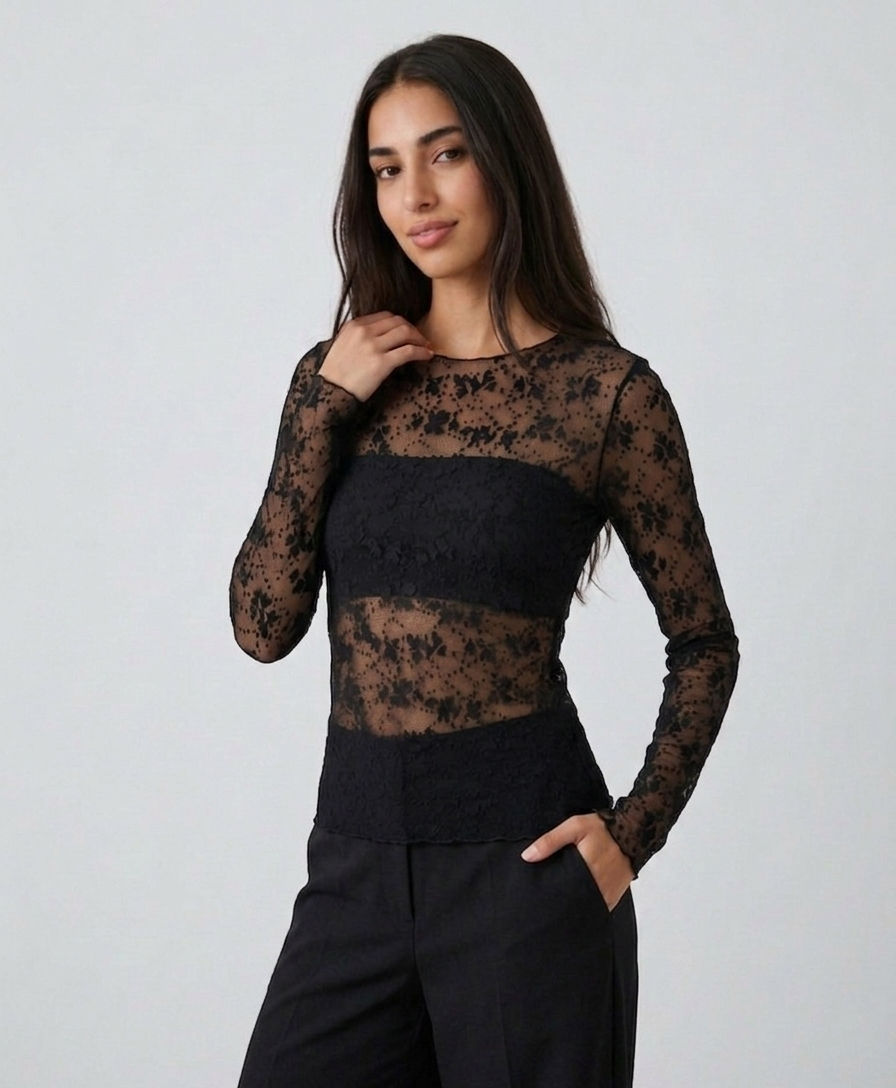 Miniature : Pull Lace