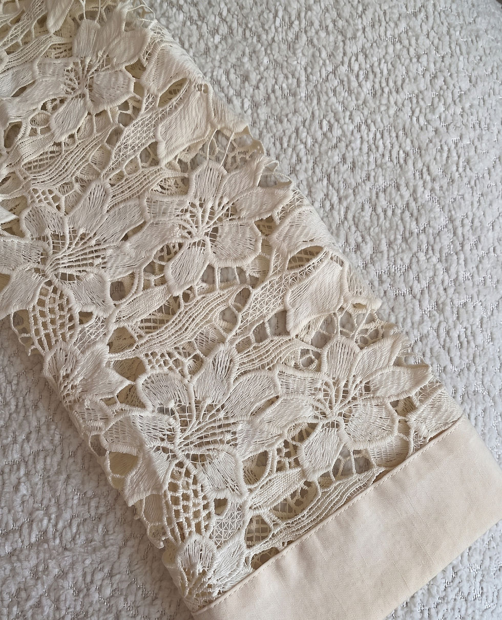 Miniature : Robe Brodée Vanille