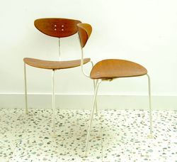 ERNEST RACE UNICORN CHAIRS