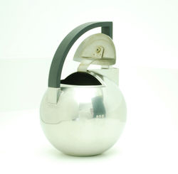 Oliver Hemming NioTea Set
