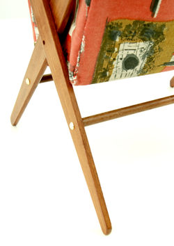 TEAK VINTAGE MAGAZINE/CRAFT HOLDER