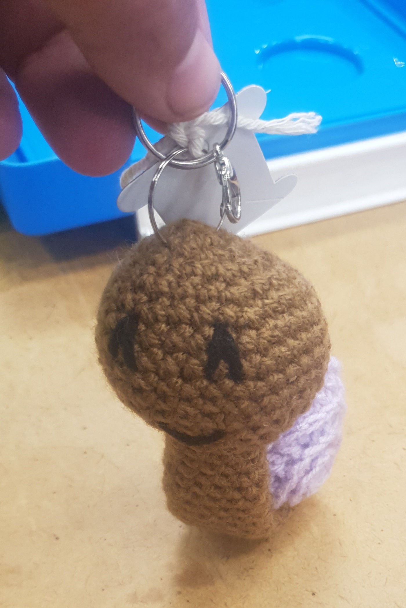 Snail keyring 