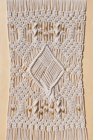 Ilyko_Andrea_Art_Woven Light_macrame_60x40cm_DSC_4993