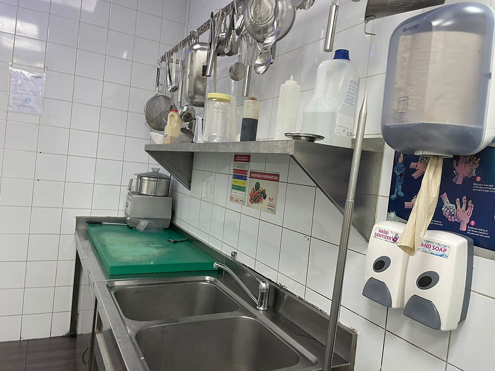 Thumbnail: Fully equipped restaurant in Jumeriah (main road)