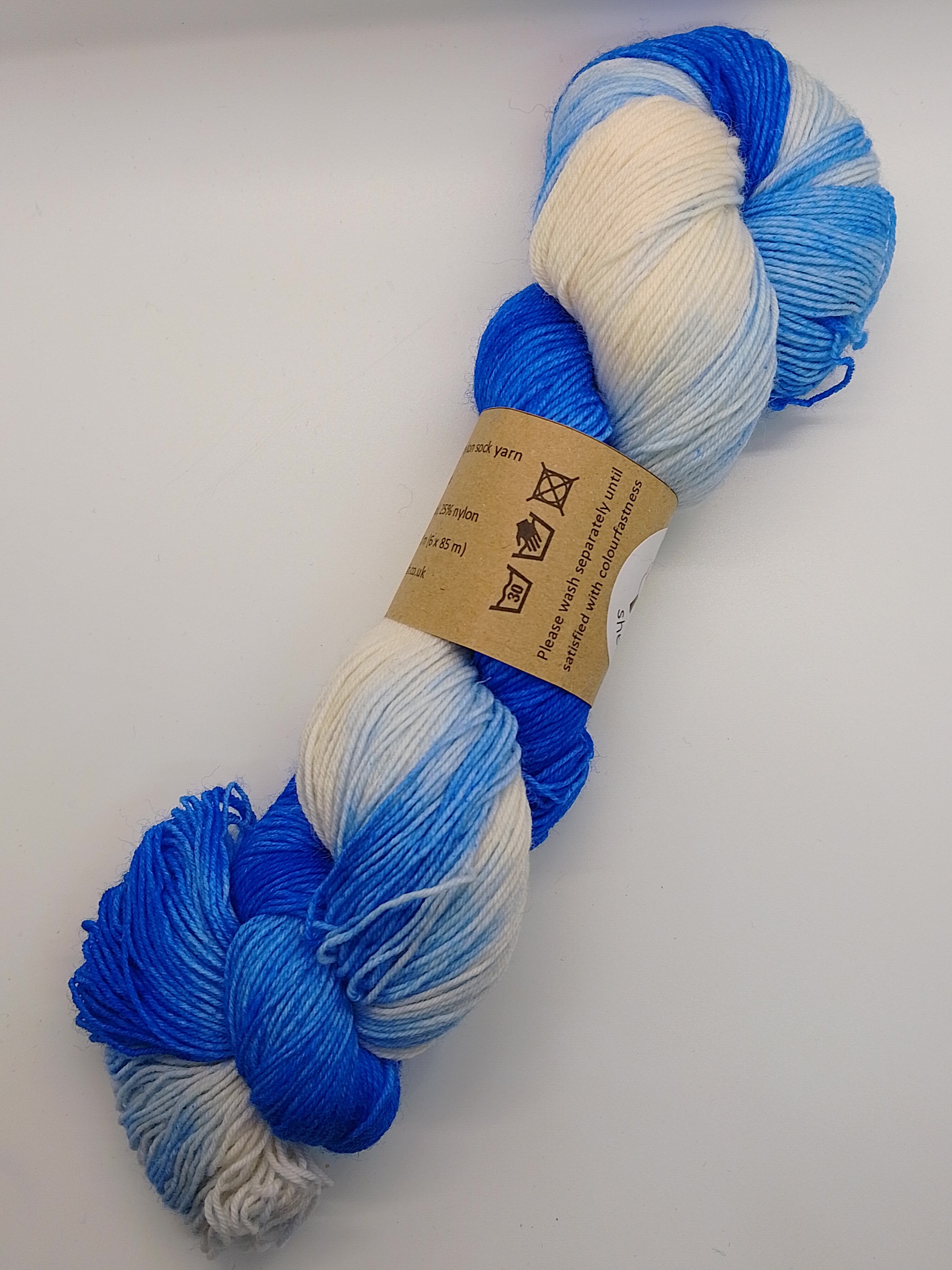 Hand dyed British Bluefaced Leicester/nylon sock yarn in "Crest"