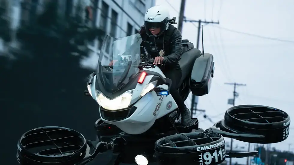 Kali Reis como Jacqueline 'JAQ' Diallo