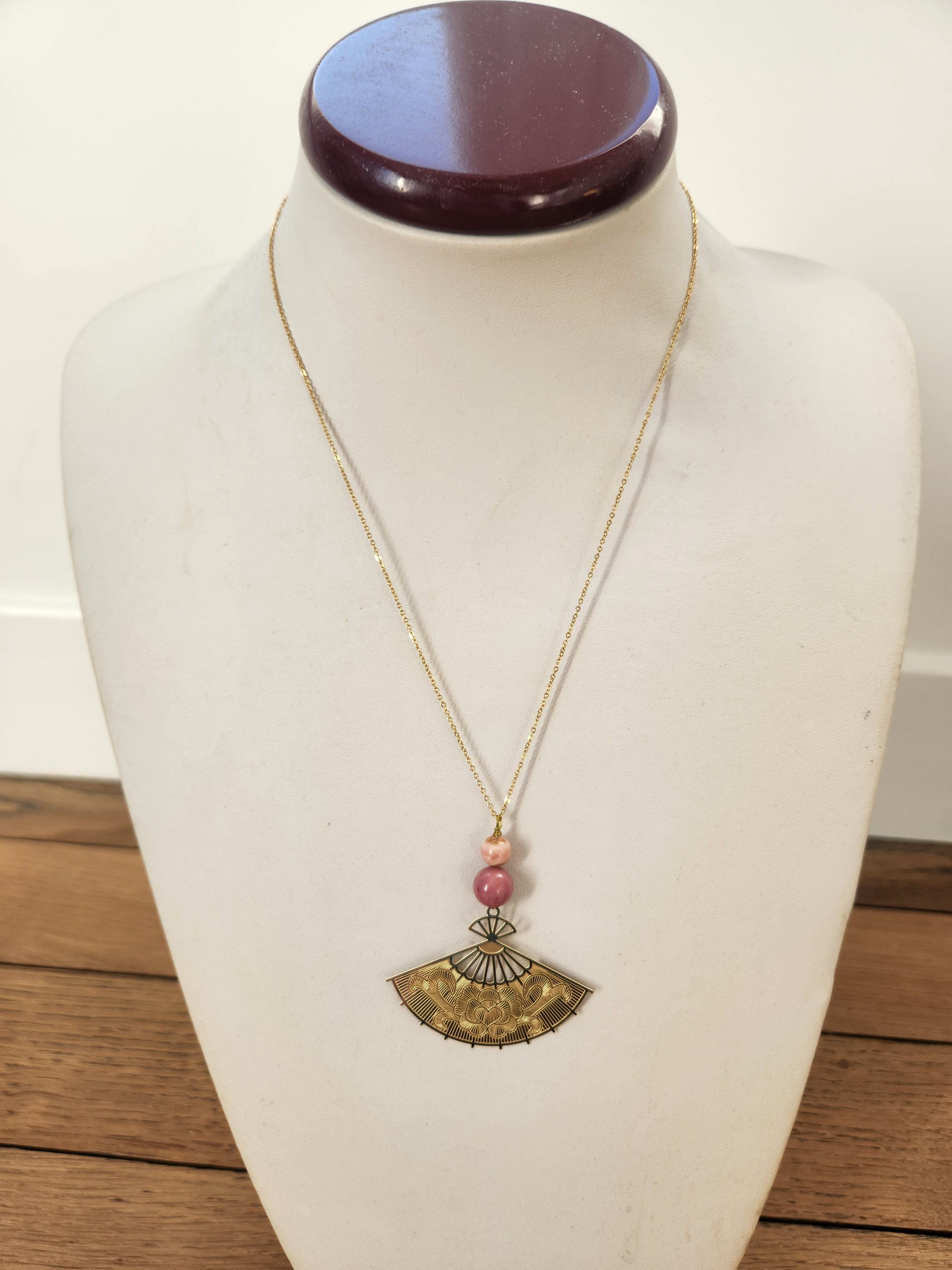 Collier Aria
