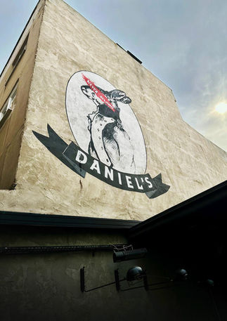 The photo is sourced from Daniel's Coffee 05