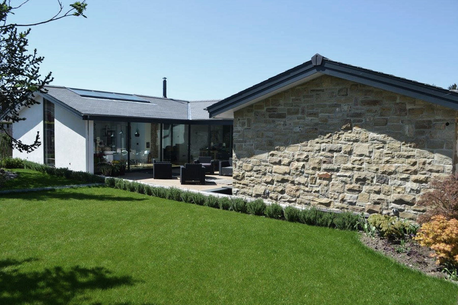 Richard Eves Architects LLP — PROJECTS