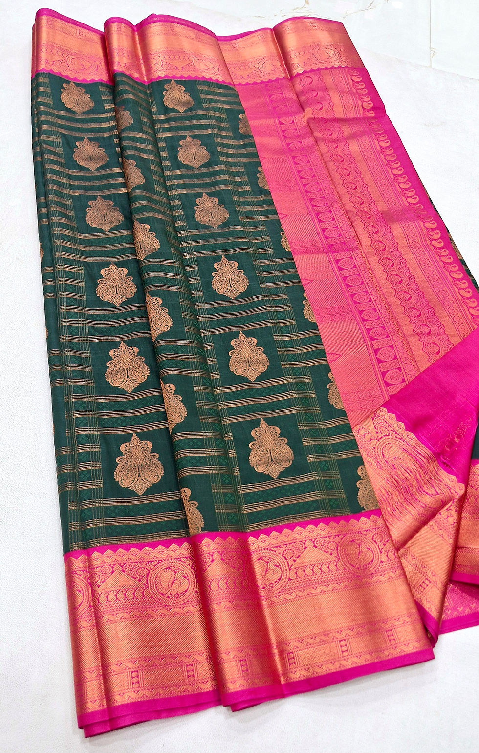 Thumbnail: Pink colour with D green colour Kanchipuram pattu saree 