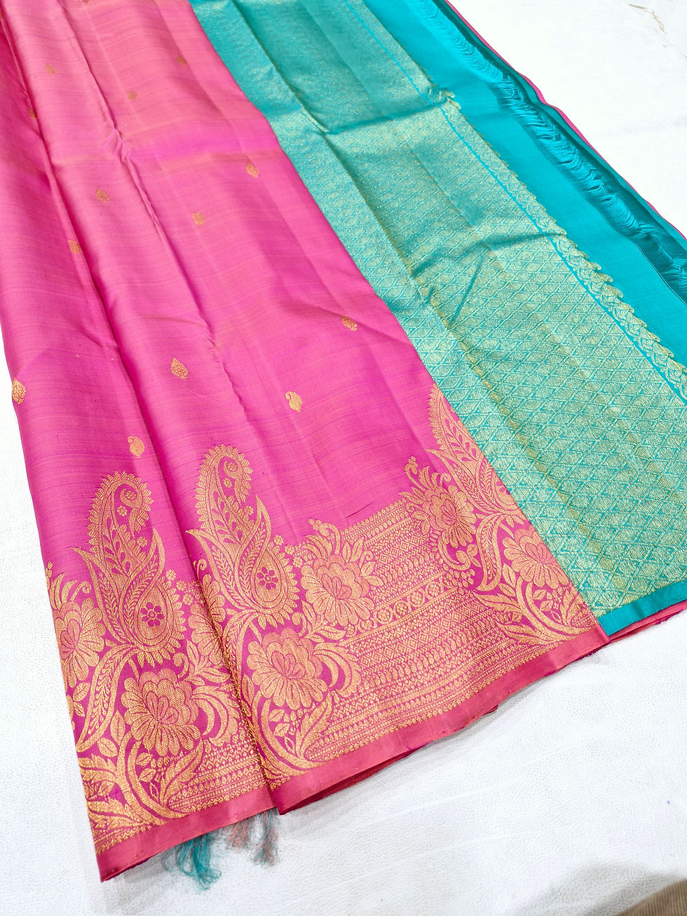 Thumbnail: Rama green colour with onion pink colour Kanchipuram pure silk saree 