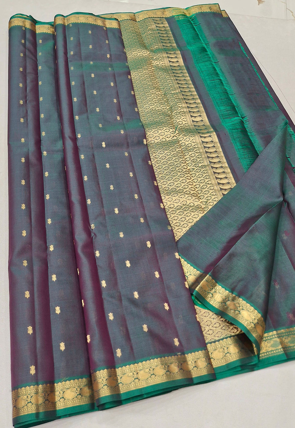 Thumbnail: Mango leaf green colour Kanchipuram pure silk saree 