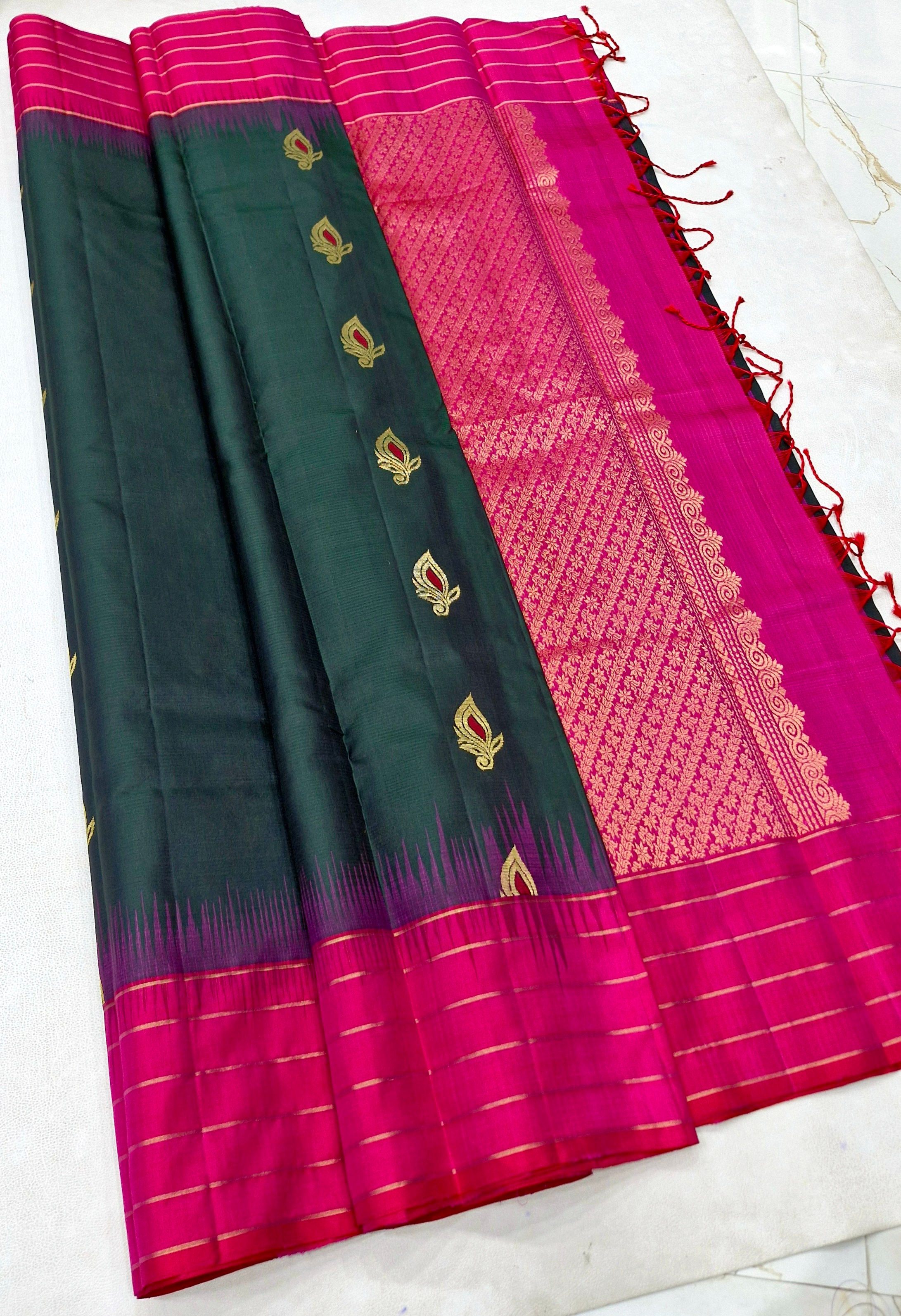 Pink colour with d green colour Kanchipuram pure silk saree 