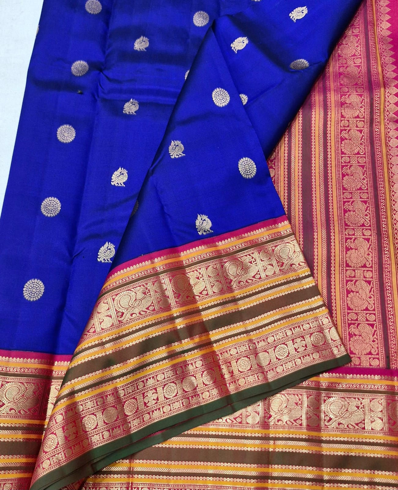 Pink colour with royal blue colour Kanchipuram pure silk saree