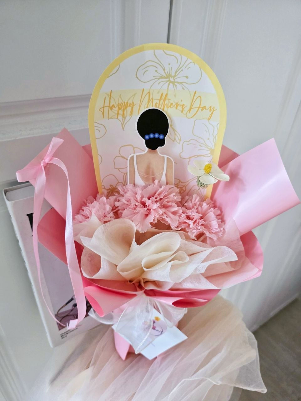 Thumbnail: Clarissa (Preserved Flowers)