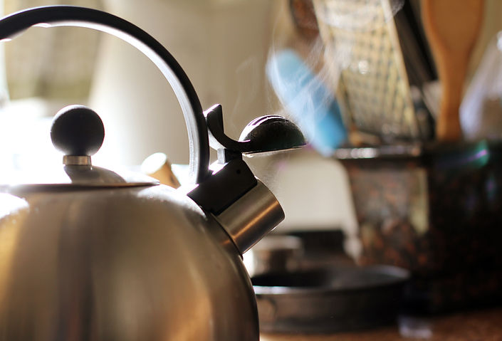 bouilloire dans une cuisine