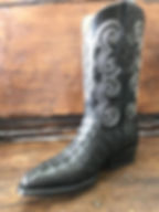 Caiman Tail Oval black