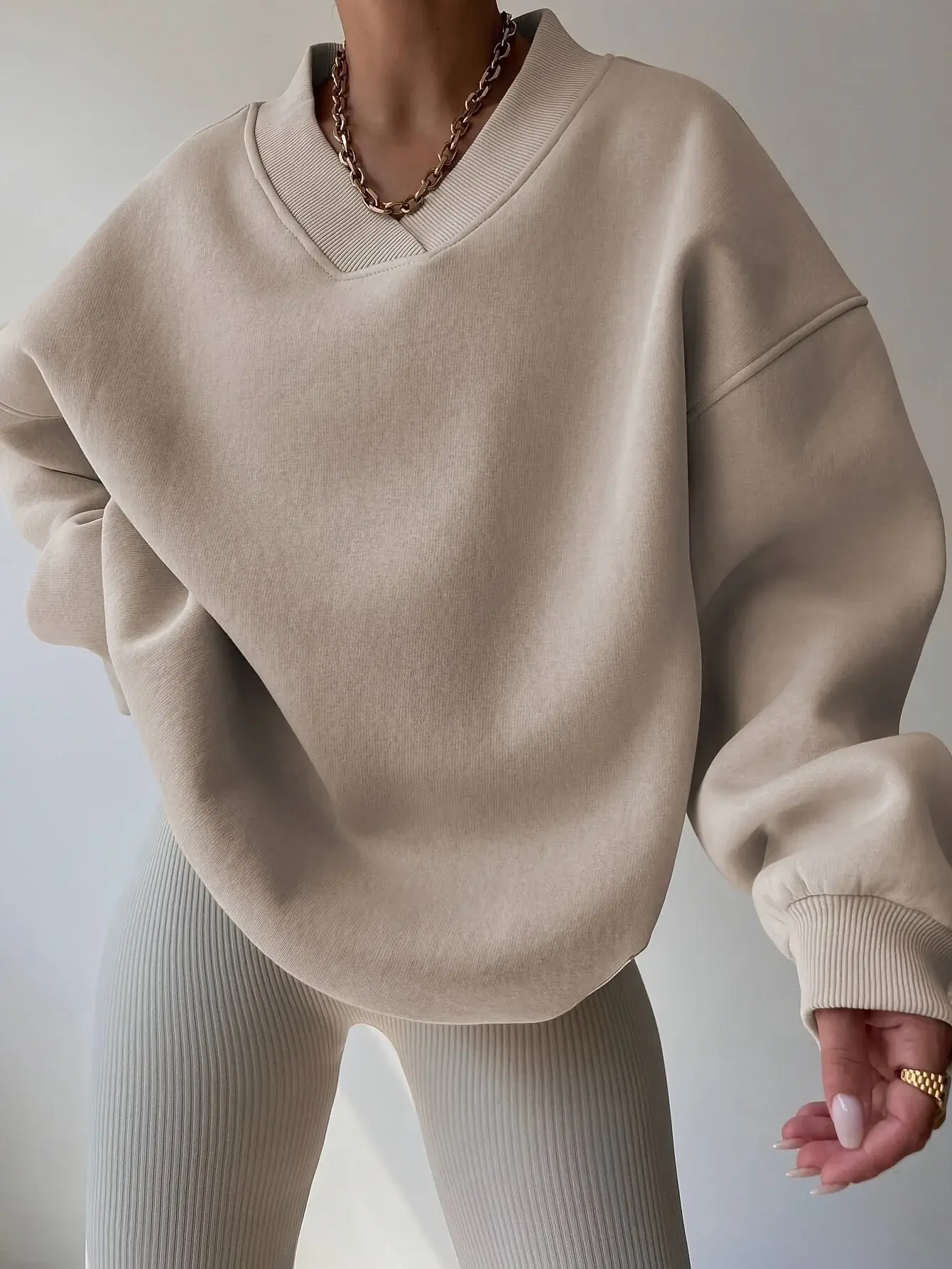 Cozy Women's Solid Color Pullover Sweatshirt, Long Sleeve V Neck Casual Wear for