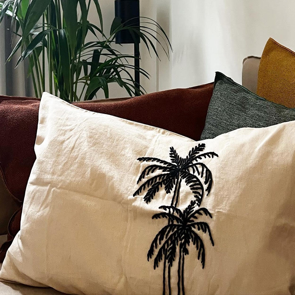 FUNDA DE COJIN PALMERA BEIGE