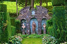 plas brondanw gardens.jpeg