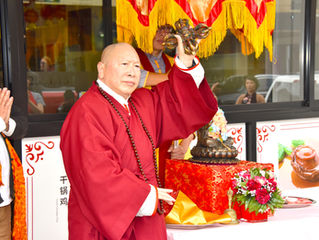 何鄒餐館  年初祈福