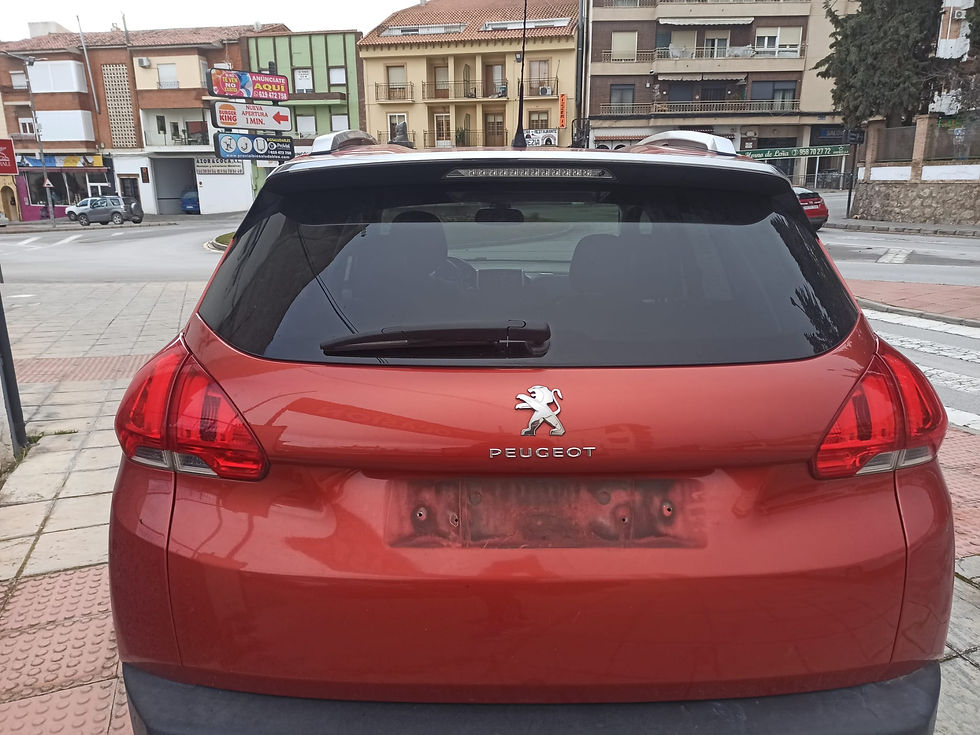 Miniatura: Peugeot 2008 1.6 HDI