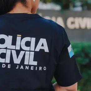 Polícia Civil prende homem em flagrante por agredir cruelmente e estuprar mulher em Niterói
