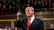 Instituto ligado a Trump faz pesquisa no Brasil sem registro no TSE e aponta Lula à frente de Flávio