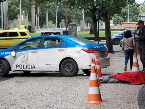 Polícia Civil investiga se morte de mulher em situação de rua na Cinelândia foi causada por hipotermia
