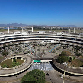 Foragido por tráfico é preso pela PF ao desembarcar no Galeão