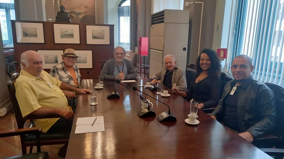 Diretoria em visita à Biblioteca Nacional sendo recebida pelo seu presidente Marco Lucchesi (centro/Foto: Divulgação