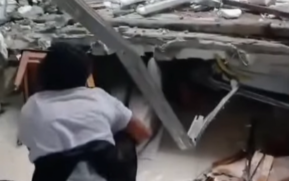 Duas pessoas ficam feridas em desabamento de restaurante, em Cabo Frio