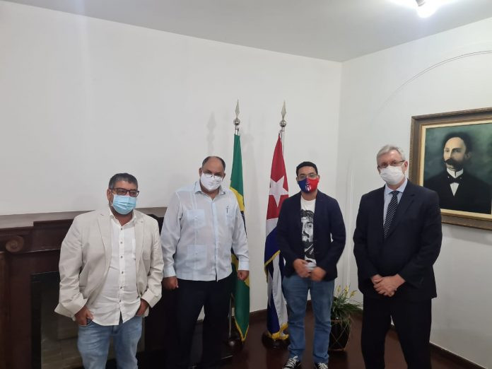 Representantes de Maricá se reuniram com embaixador cubano em Brasília/Foto: Divulgação