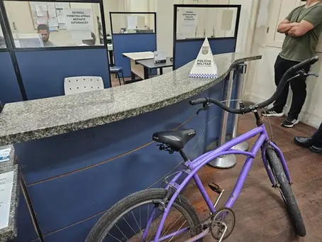 Mulher é presa por receptação após jovem reconhecer bicicleta furtada no Ingá