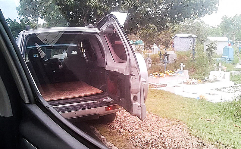 Serviço conhecido como "papa defunto" é proibido por lei municipal que define regras estritas para veículos funerários - Arquivo pessoal