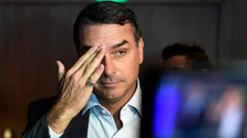 Jurista afirma que PF já tem provas para indiciar Flávio Bolsonaro antes das eleições