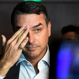 Jurista afirma que PF já tem provas para indiciar Flávio Bolsonaro antes das eleições