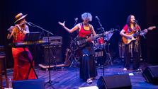 'Beatles Fora da Caixa' leva ao Theatro Municipal de Niterói uma viagem sonora Inédita