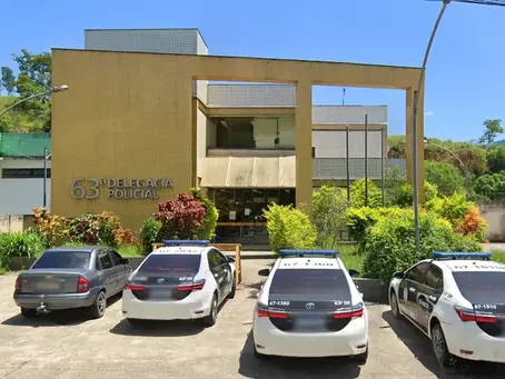 Homem é preso por espancar companheira até a morte após tentar abusar sexualmente da enteada em Japeri