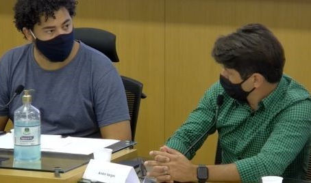 Secretário vai à Câmara explicar bundalelê da vacinação em São Gonçalo